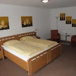 Hotel Westfeld 3*