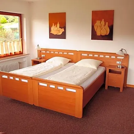 Westfeld Otel