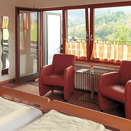 Westfeld Otel