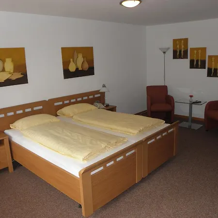 Hotel Westfeld 3*